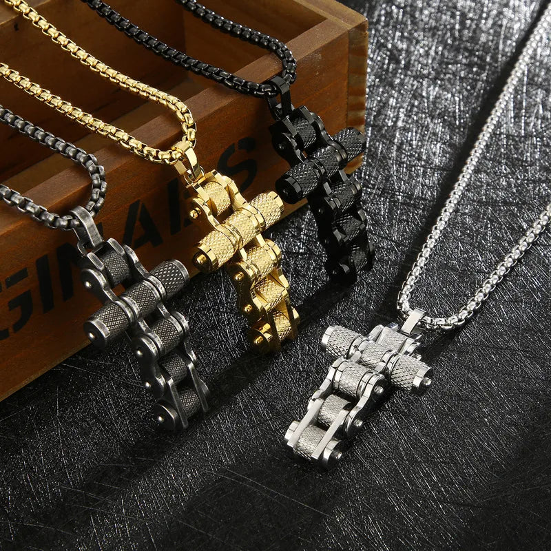 Best necklaces and pendants with glowing moonstone for an ethereal glow-Hip-Hop Cross Titanium Steel Plating Men'S Pendant Necklace