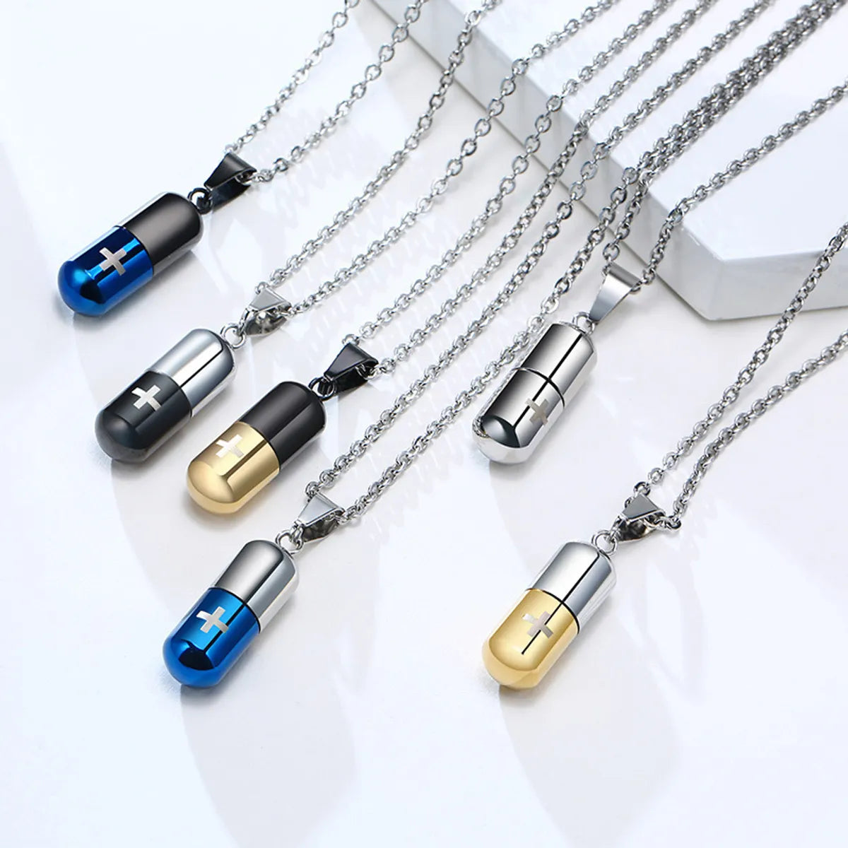 Necklaces and pendants with pearls for a classic and sophisticated touch-Fashion Geometric Pill Titanium Steel Necklace Plating Stainless Steel Necklaces