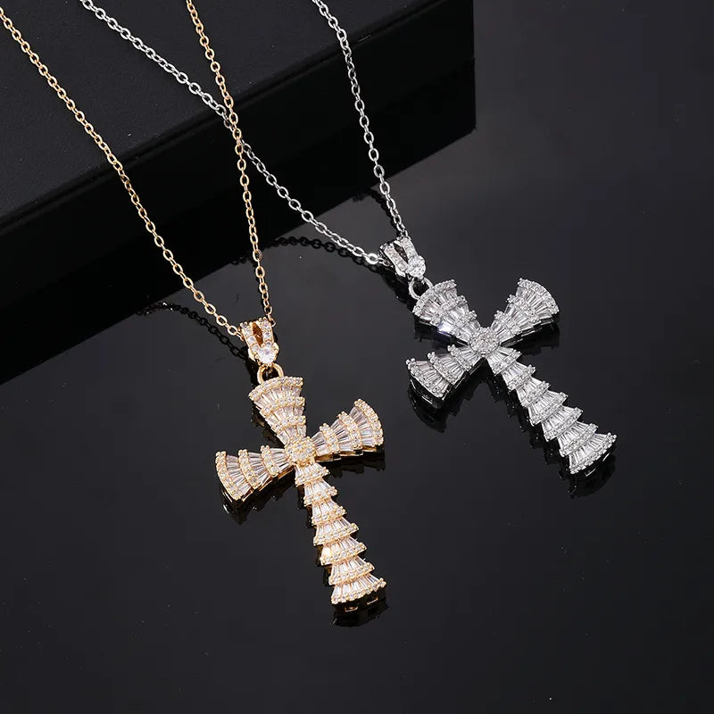 Beautiful necklaces and pendants with diamond halo settings for extra brilliance-Hip-Hop Vintage Style Simple Style Cross Copper Plating Inlay Zircon K Gold Plated Rhodium Plated Men'S Pendant Necklace