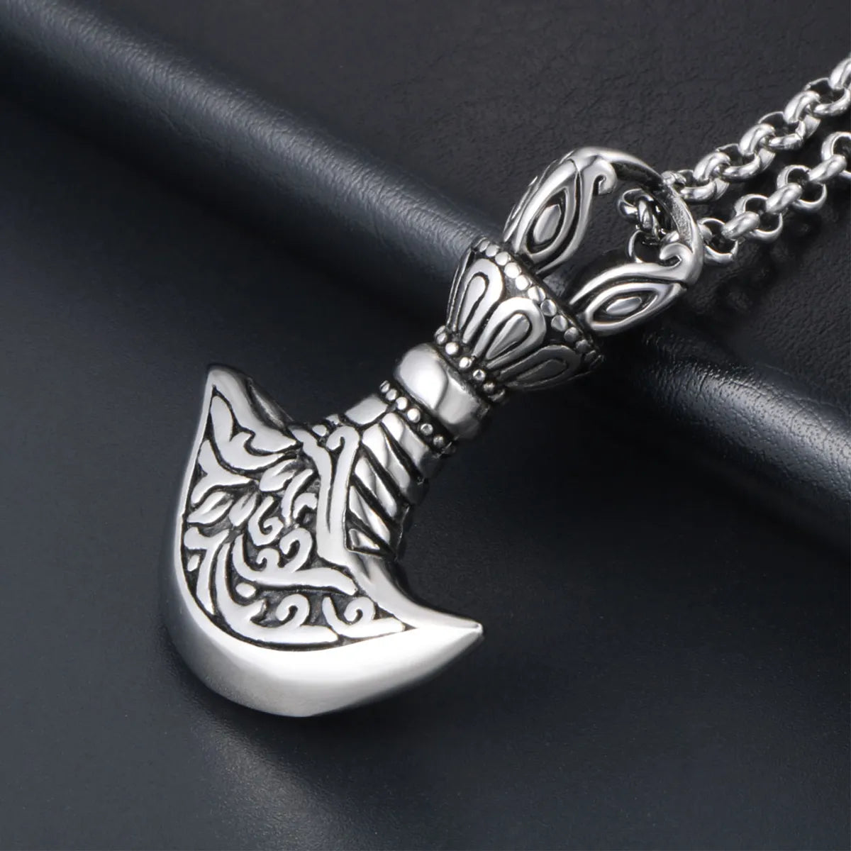 Best necklaces and pendants with opal and gold for a vibrant, luxurious contrast-Hip-Hop Retro Punk Axe Monogram 304 Stainless Steel Polishing Men'S Pendant Necklace