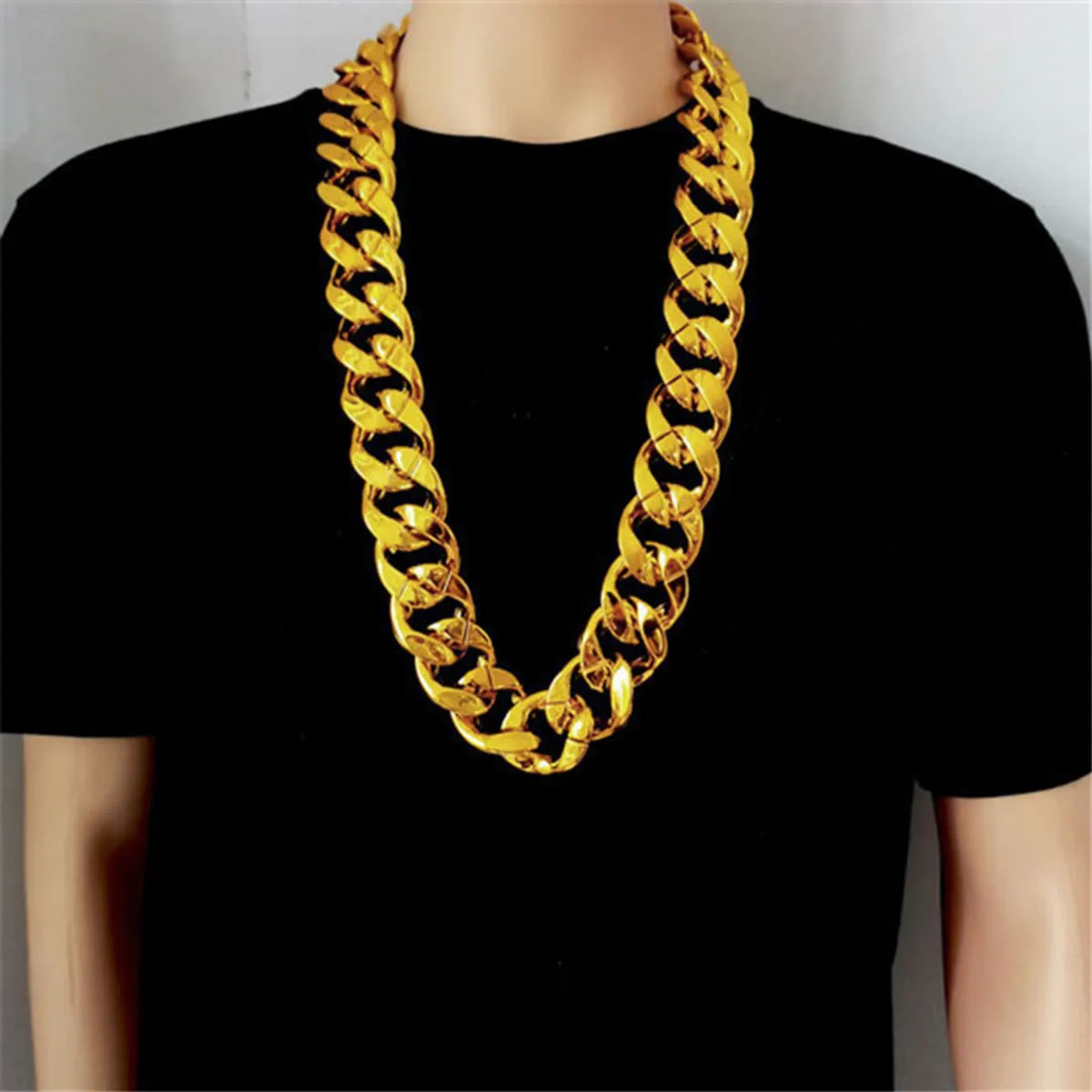 Layered necklaces and pendants for a trendy and fashionable stacked look-Hip-Hop Retro Punk Solid Color Plastic Men'S Necklace