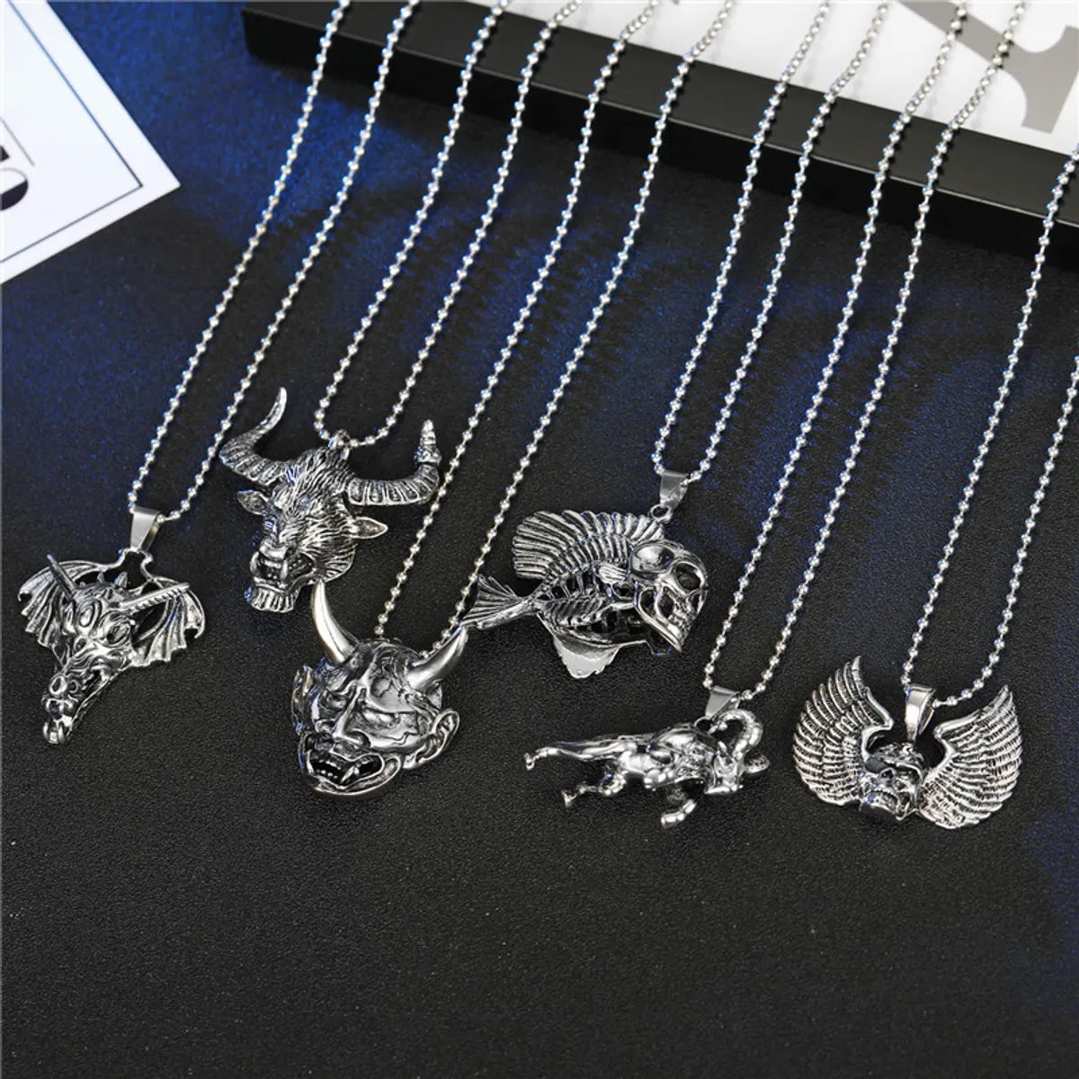 Elegant necklaces and pendants with gold chains for a chic, timeless appearance-Personalized Men'S Necklace Punk Hip Hop Skull Wings Goat Animal Pendant Alloy Necklace