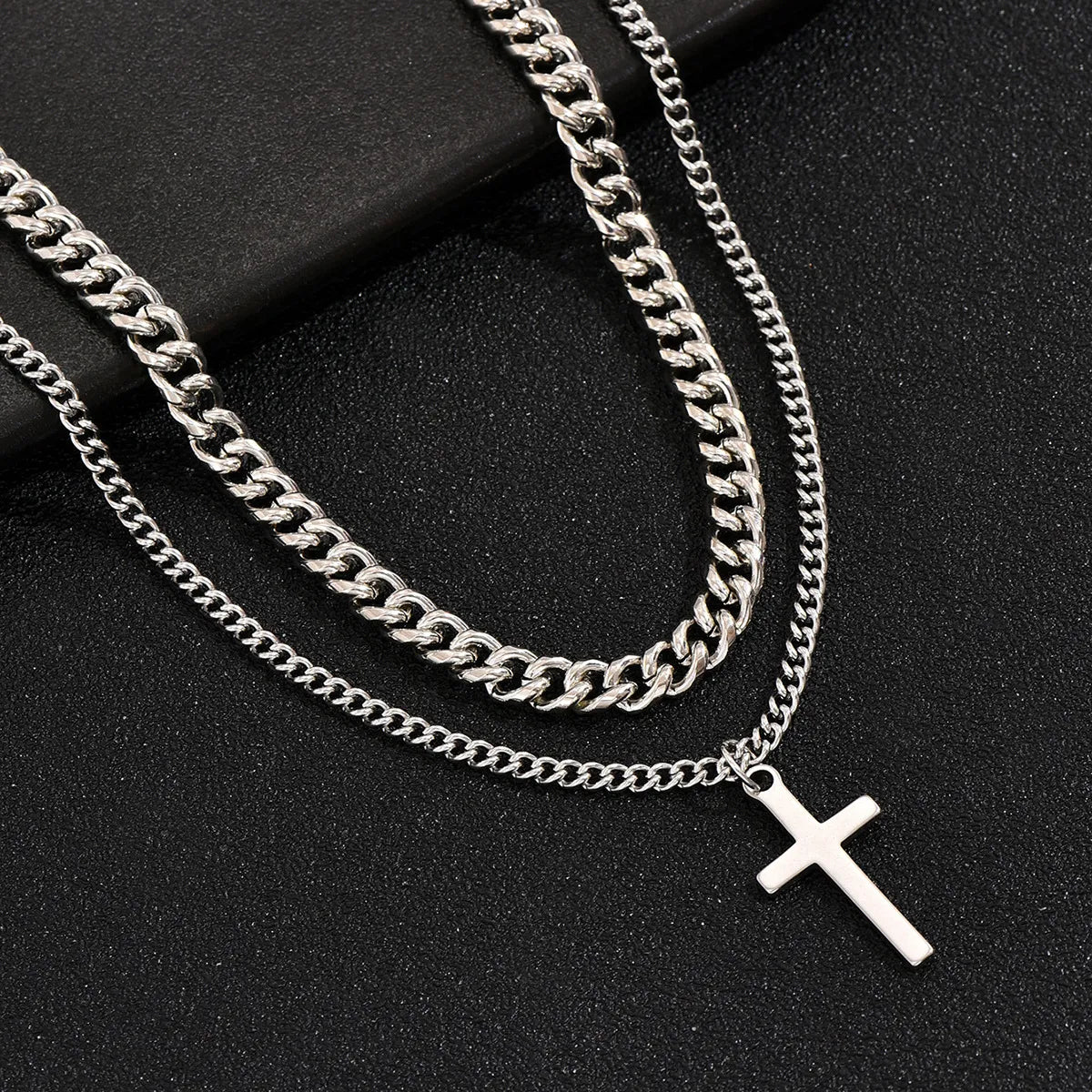 Elegant necklaces and pendants with gold chains for a chic, timeless appearance-Simple Style Cross Stainless Steel Plating Unisex Pendant Necklace