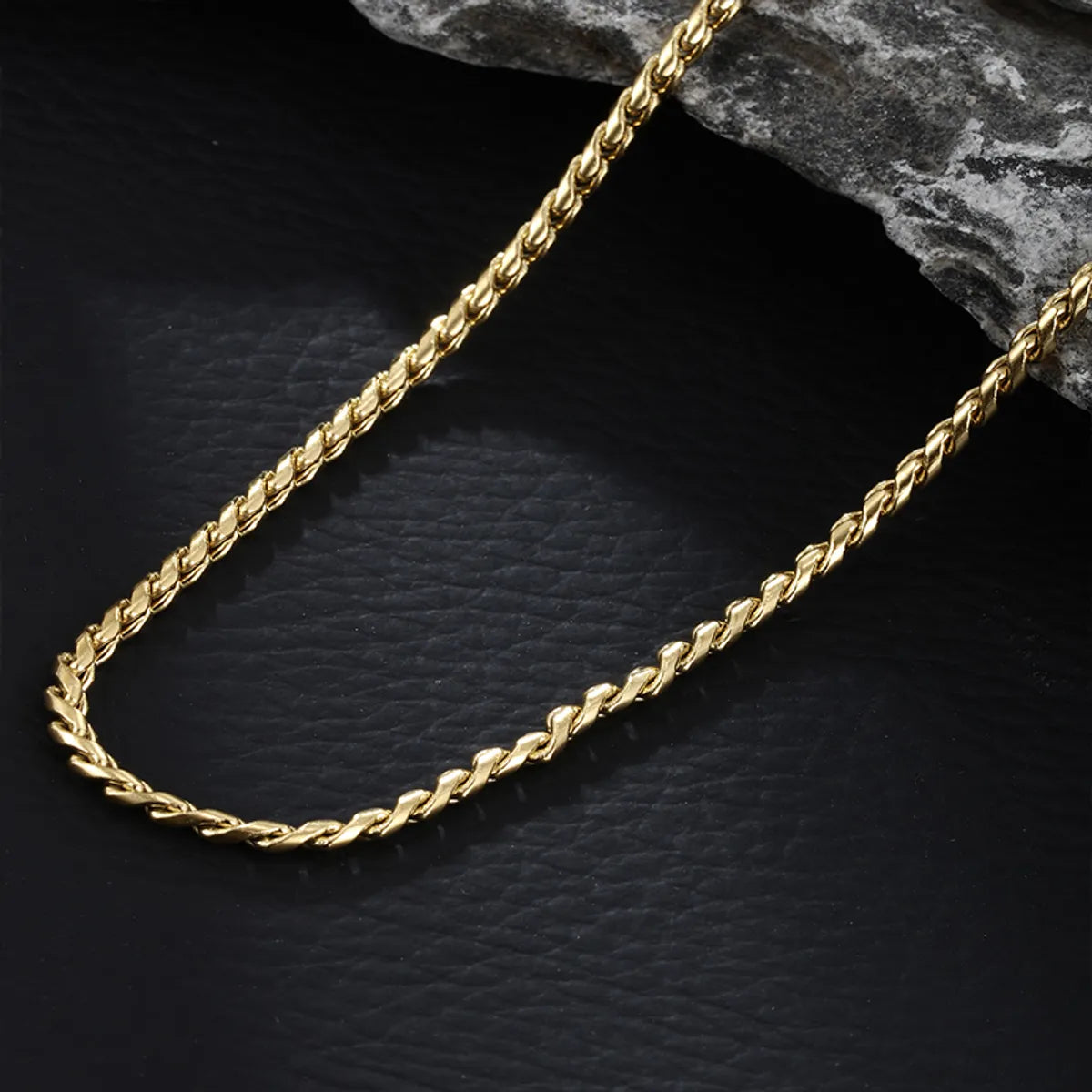 Best necklaces and pendants with sterling silver for an affordable yet stylish choice-Casual Vintage Style Xuping Solid Color Stainless Steel Plating Chain 14k Gold Plated Unisex Necklace