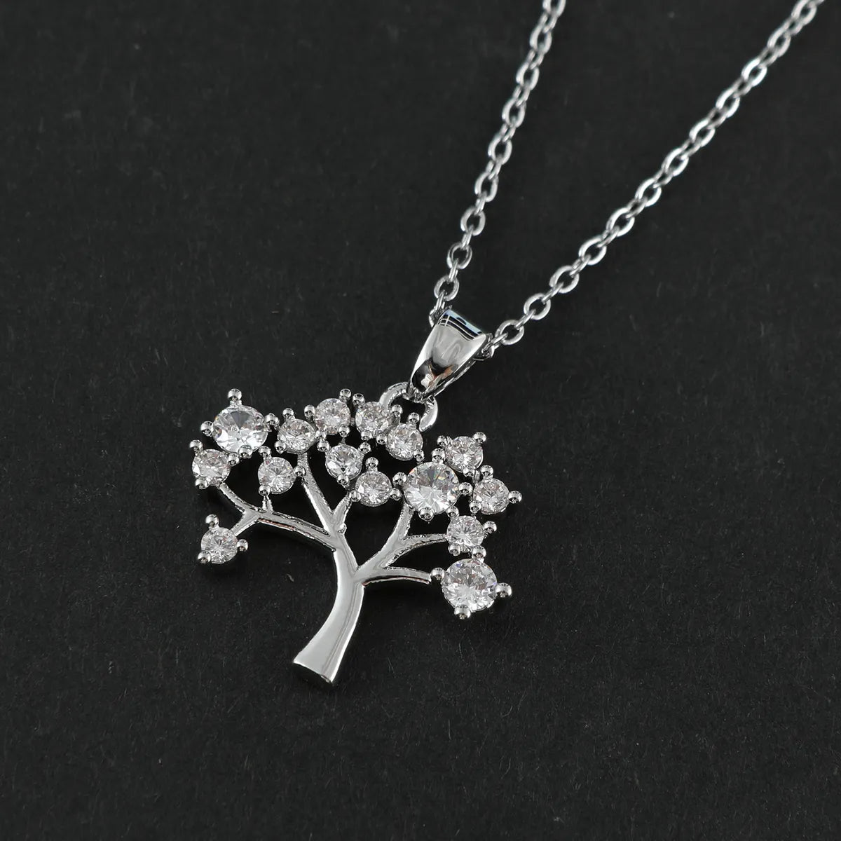 Best necklaces and pendants with oval pendants for a classic, elegant shape-Elegant Streetwear Tree Steel Copper Inlay Zircon Women'S Pendant Necklace