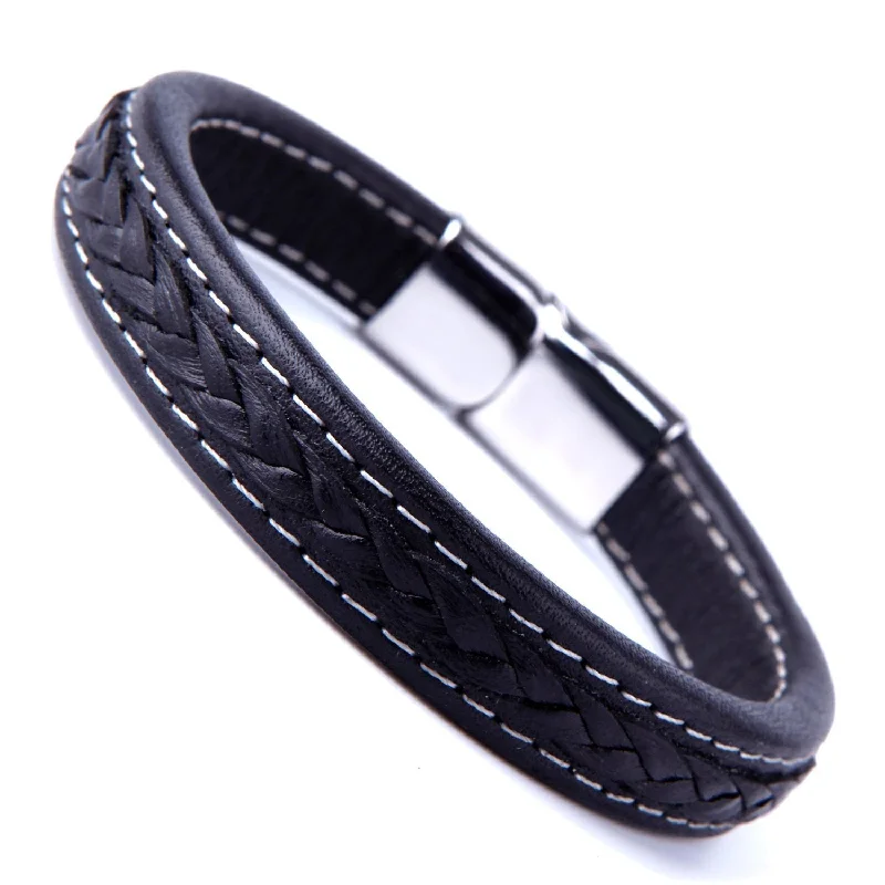 Best necklaces and pendants with floral designs for a feminine and elegant feel-Elegant Black Cuff Genuine Leather Bracelet for Men with Elegant 316L Stainless Steel Clasp