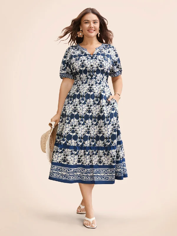 Plus size dresses in soft fabrics feel cozy -Summer sandals with heels -Plus size formal dresses -Bandana Print Notched Lantern Sleeve Dress