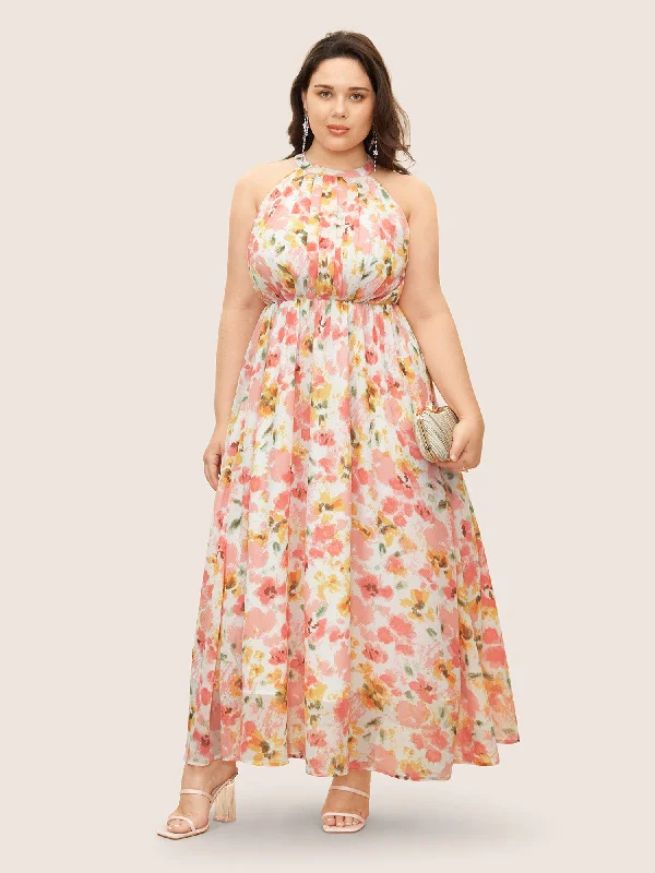 Plus size dresses with flexible fits adapt easily -Sandals for walking in the city -Plus size dresses with frill details -Halter Neck Floral Pleated Pocket Dress