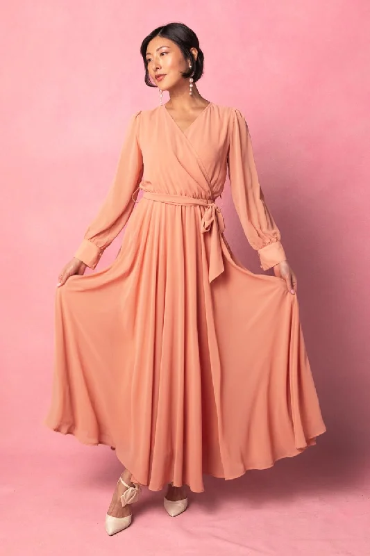 Plus size dresses with flowing skirts move freely -Fashion sandals for special occasions -Plus size dresses for New Year’s Eve -Andie Dress in Apricot Crush