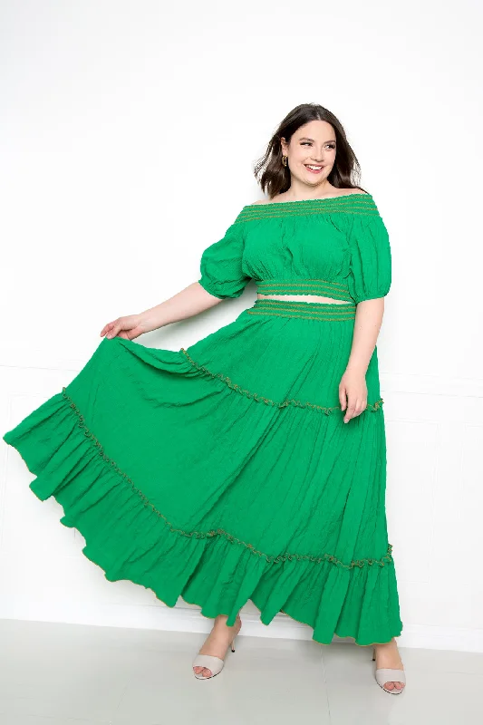 Plus size dresses featuring geometric prints are trendy -Sandals with platform soles -Plus size dresses with sequin details -Smocking Top and Skirt Set