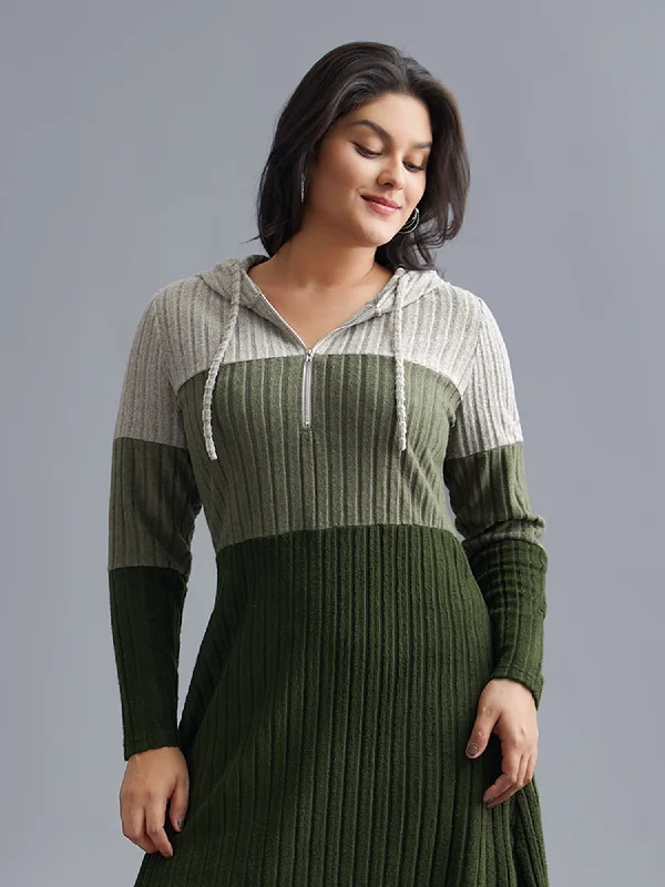 Plus size dresses with scalloped hems feel delicate -Fashion sandals with metallic finishes -Plus size dresses for casual outings -Hooded Half Zip Pit Strip Knit Dress